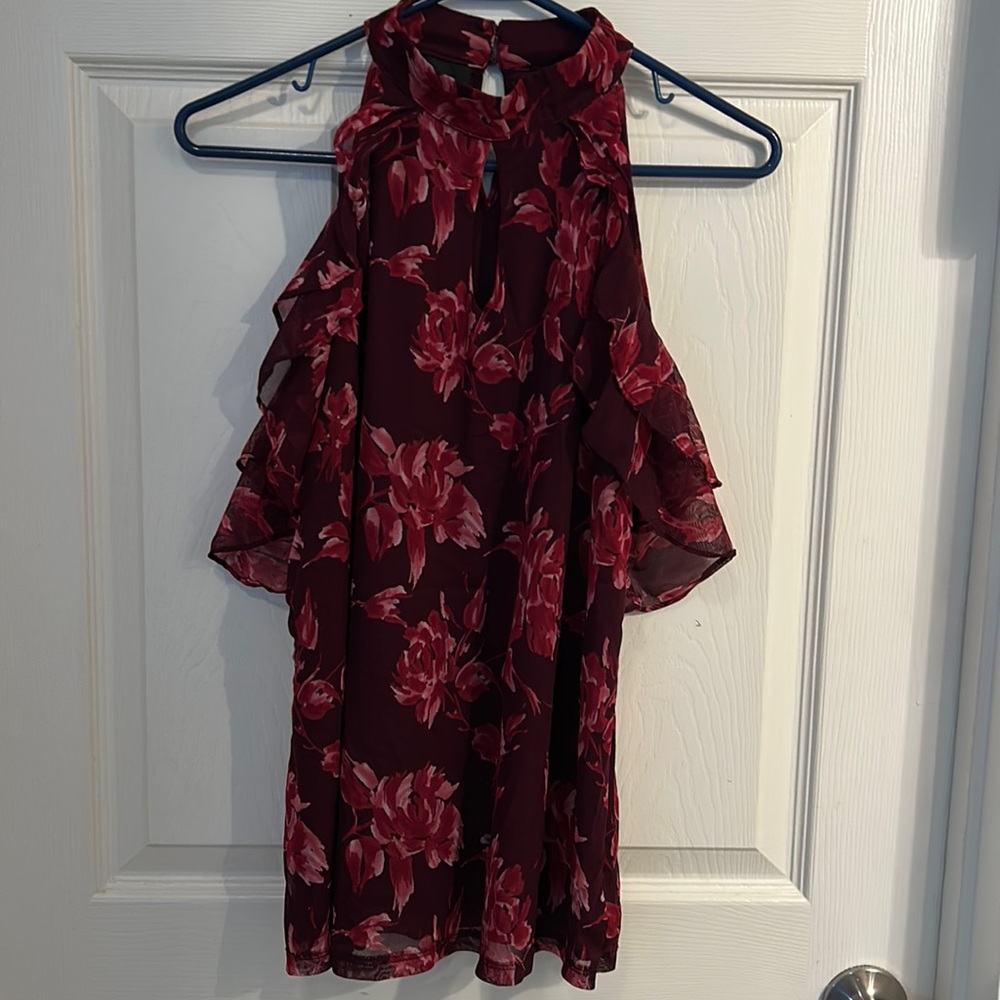 INC ruffled sleeveless floral high neck blouse top - size medium